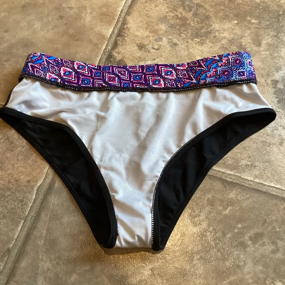 Boho Printed Black Purple High Waisted Bikini Swim Bottoms NEW Size: Medium